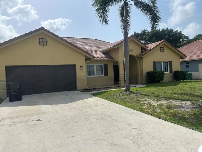 property at 1821 SW California Blvd