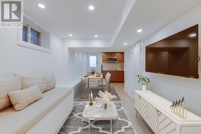 property at 210 Parkmount Rd