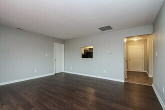 9016 Hosta Way in Indianapolis, IN - Building Photo - Building Photo