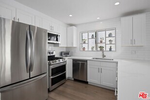 1818 Butler Ave in Los Angeles, CA - Building Photo