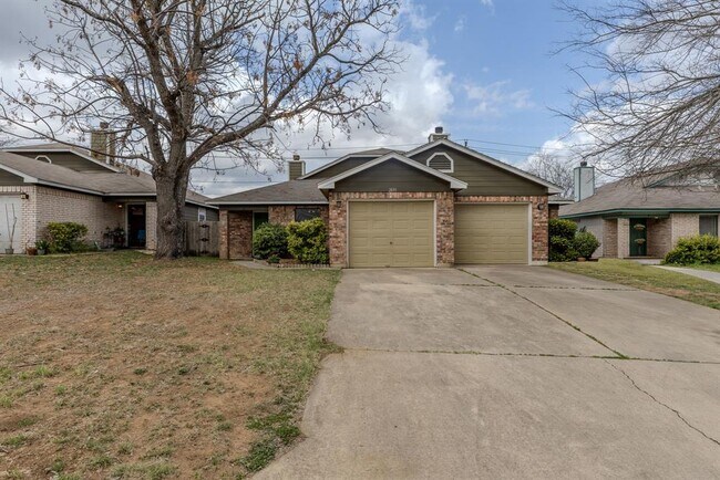 2630 Gwendolyn Ln in Austin, TX - Building Photo - Building Photo