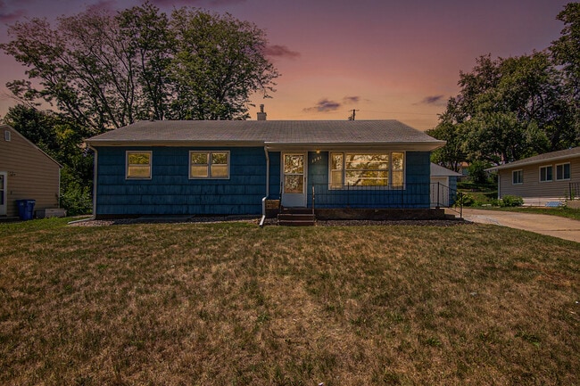 2701 S Norton Ave in Sioux Falls, SD - Building Photo - Building Photo