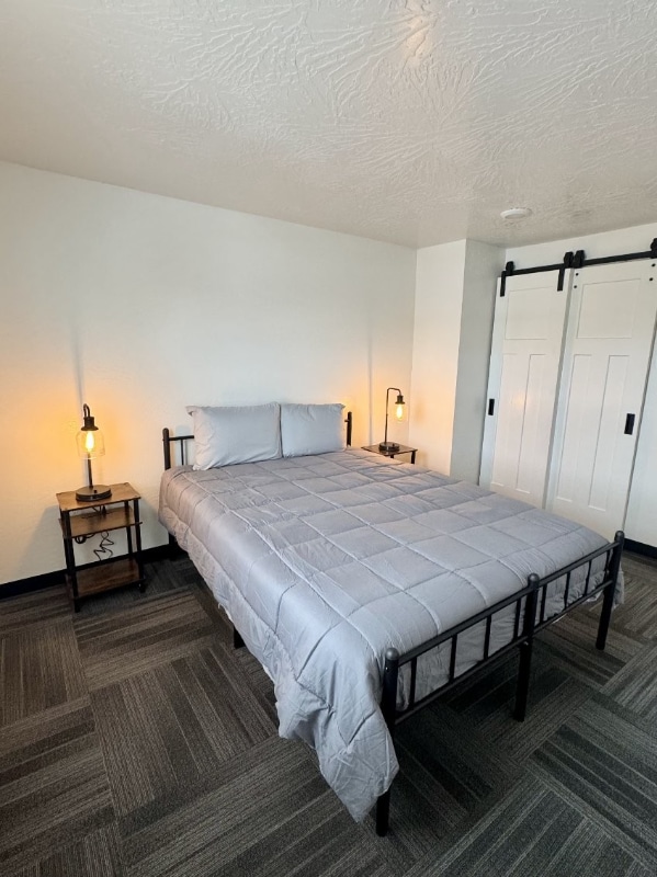 316 E Flaming Gorge Way