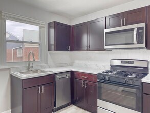 Haddon Crossing Apartment Homes in Haddon Township, NJ - Foto de edificio - Building Photo