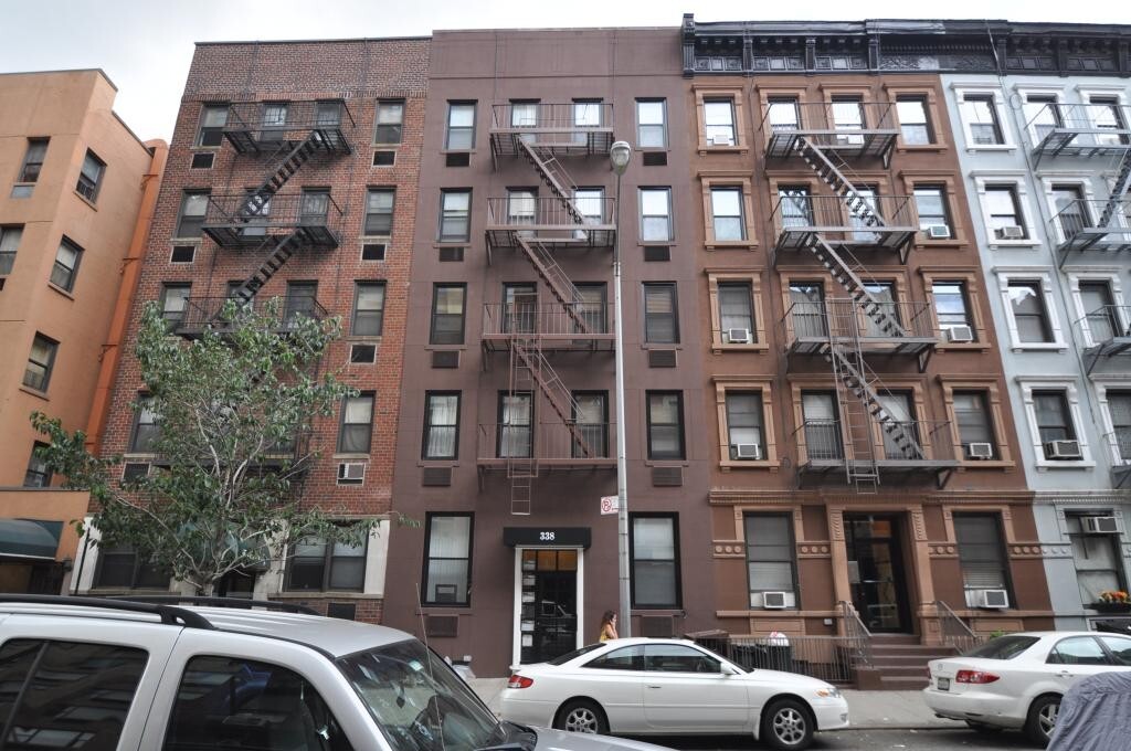 338 E 83rd St in New York, NY - Building Photo