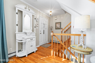 123 Stockton Ave in Ocean Grove, NJ - Foto de edificio - Building Photo