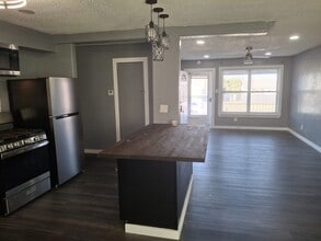 2611 NW 46th Pl in Lawton, OK - Building Photo - Building Photo