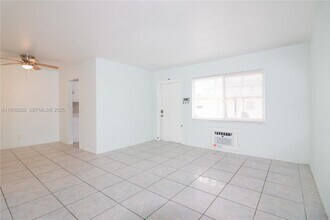 712 NE 8th St in Hallandale Beach, FL - Building Photo - Building Photo