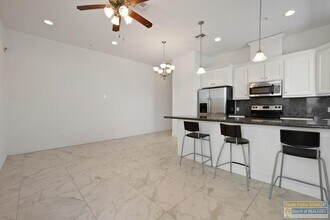 110 E Retama St in South Padre Island, TX - Building Photo - Building Photo