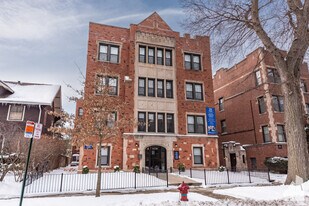 1128 Maple, Unit C3 in Evanston, IL - Building Photo