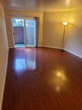 6400 Christie Ave, Unit 3128 in Emeryville, CA - Building Photo - Building Photo