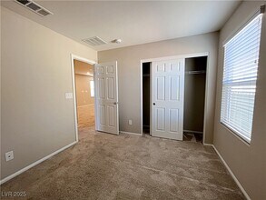 5587 Lushan St in Las Vegas, NV - Building Photo - Building Photo