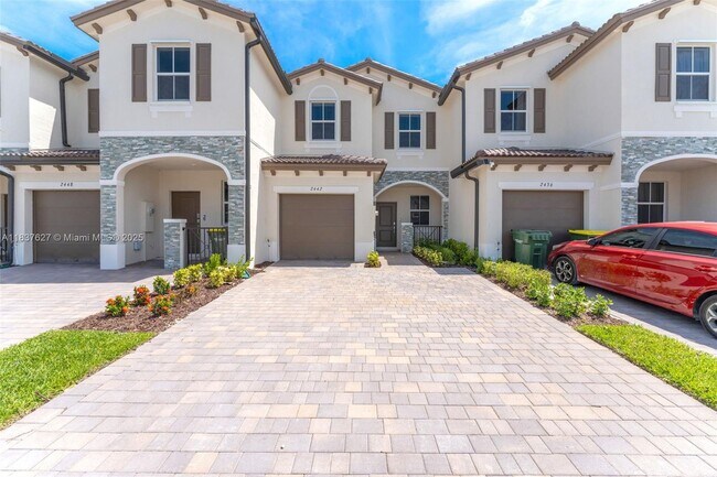 property at 2442 SE 28th St