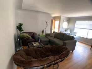 727 Clermont St in Denver, CO - Foto de edificio - Building Photo