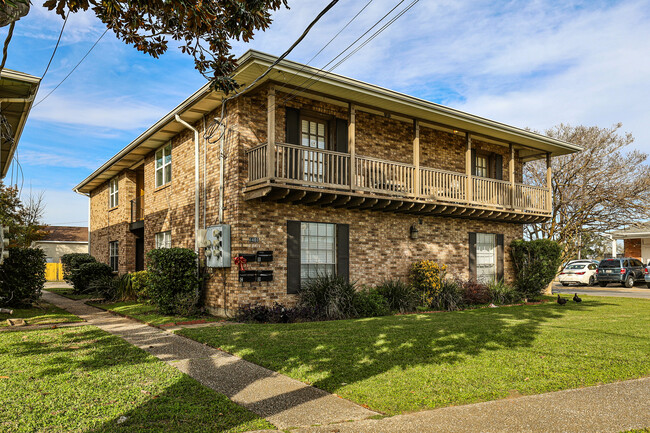 4401 Yale St in Metairie, LA - Building Photo - Primary Photo