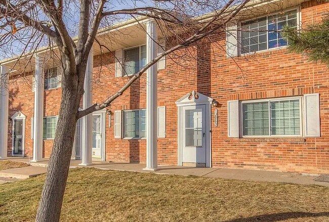 property at 13963 E Jewell Ave