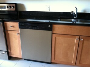 2230 George C Marshall Dr in Falls Church, VA - Building Photo - Building Photo