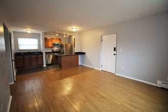 Hack 14 in Cincinnati, OH - Foto de edificio - Interior Photo