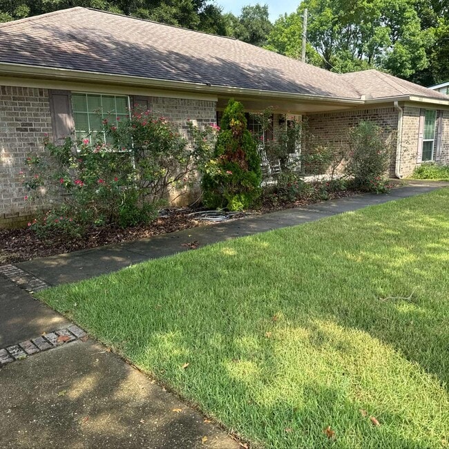 1482 Cat-Mar Rd in Niceville, FL - Building Photo - Building Photo