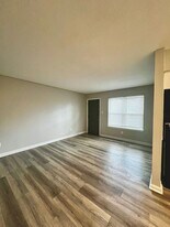 3571 Midland Ave in Memphis, TN - Building Photo