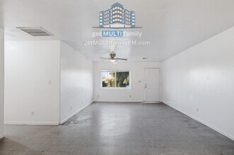 1331 E Pueblo Ave in Phoenix, AZ - Building Photo - Building Photo