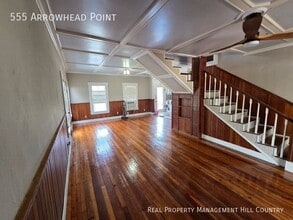555 Arrowhead Pt in Helotes, TX - Building Photo - Building Photo