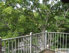 4406 Birchwood Ct in North Brunswick, NJ - Building Photo - Building Photo