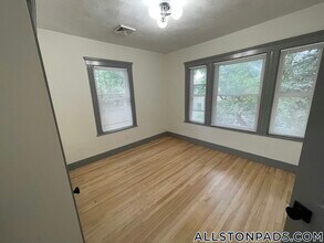41 Long Ave in Boston, MA - Building Photo - Building Photo