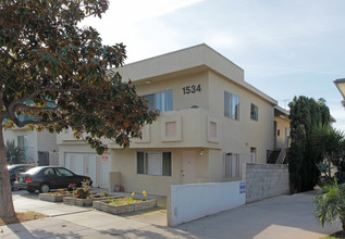 1534 10th St in Santa Monica, CA - Building Photo - Building Photo