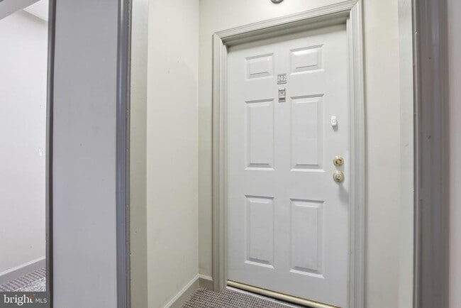 20309 Beaconfield Terrace in Germantown, MD - Building Photo - Building Photo