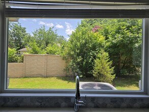 2105 Tiger Trail, Unit 702 in Round Rock, TX - Building Photo - Building Photo