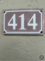 7825 Camino Real in Miami, FL - Building Photo