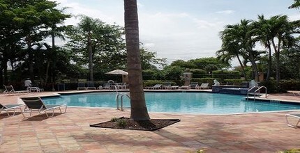 1727 Village Blvd in West Palm Beach, FL - Building Photo - Building Photo