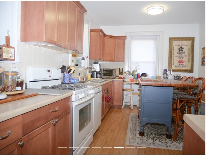 13 Beals St in Brookline, MA - Building Photo
