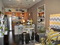 5455 Richmond Ave. photo'