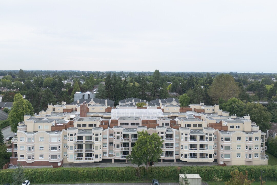 Renaissance in Richmond, BC - Building Photo