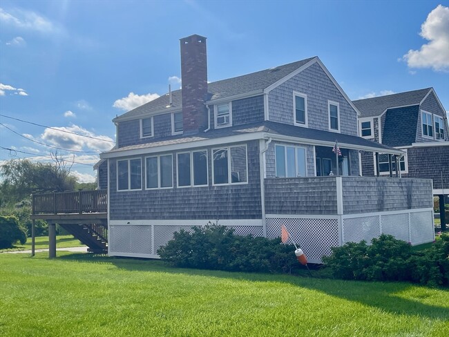 property at 25 Seaside Rd