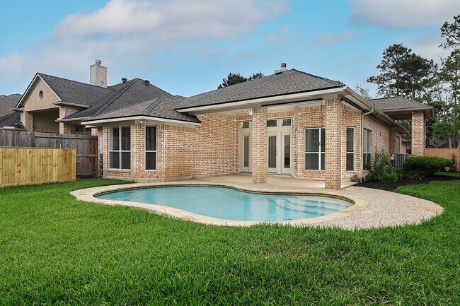 15 Rockledge Dr in Spring, TX - Building Photo - Building Photo