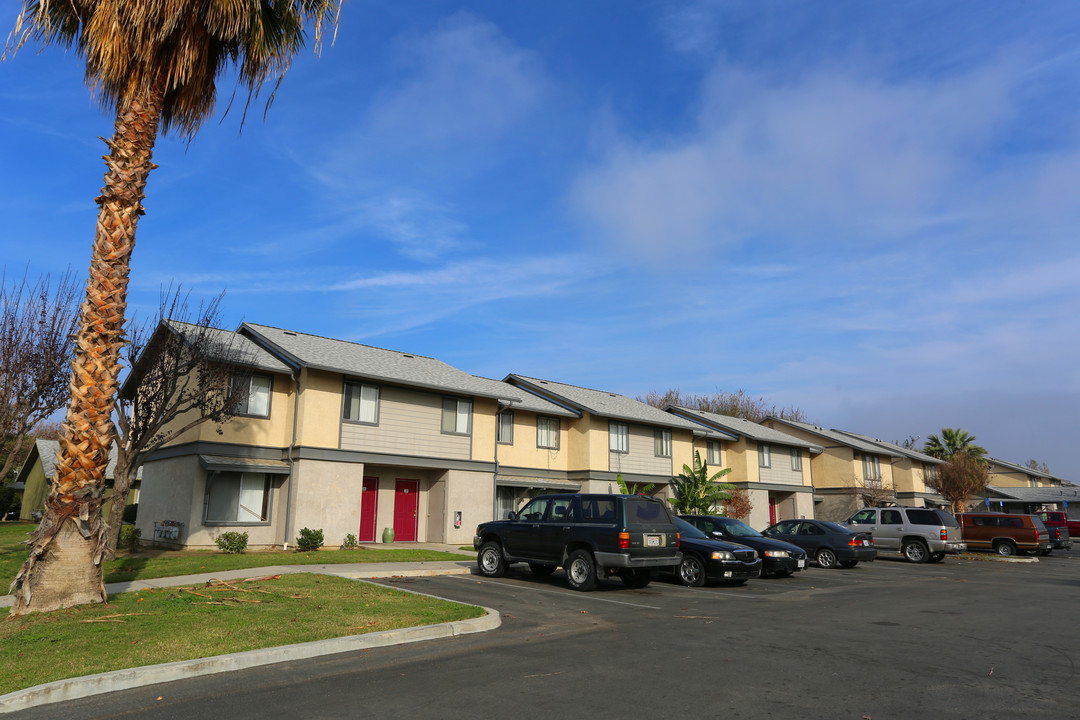 Hudson Park 2 in Shafter, CA - Foto de edificio