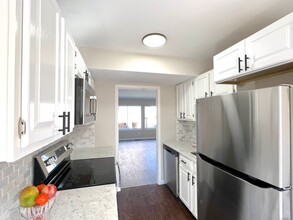 1611 Washington Blvd in Stamford, CT - Building Photo - Building Photo