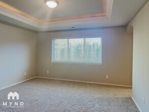 16765 Northwest Vetter Drive in Portland, OR - Foto de edificio - Building Photo