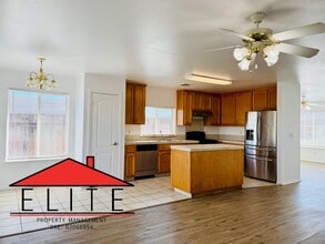 804 S Nevada St in Ridgecrest, CA - Building Photo - Building Photo