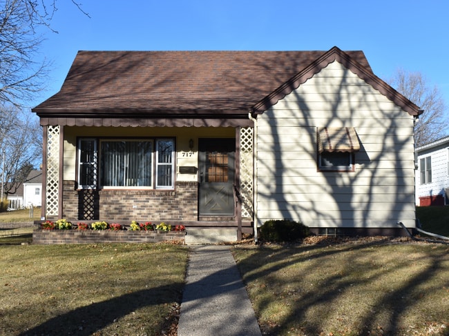 property at 717 Willow St