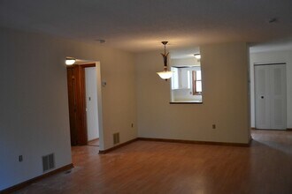 369 Aiken Ave in Lowell, MA - Building Photo - Building Photo