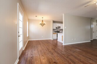 11 Foxgrove Ln in Sherwood, AR - Building Photo - Building Photo