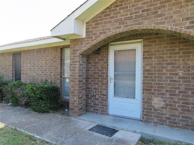 3054 Modella Ave in Dallas, TX - Building Photo - Building Photo
