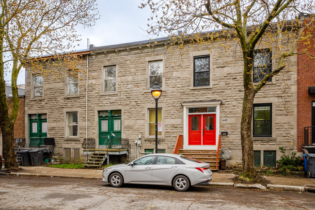 640 Sainte-Madeleine St in Montréal, QC - Building Photo - Primary Photo