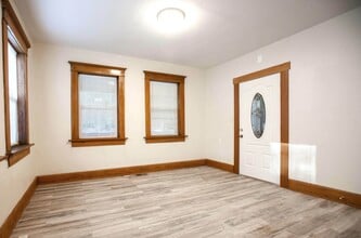 724 Laramie St in Manhattan, KS - Building Photo - Building Photo