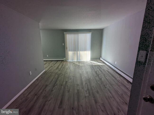 property at 20 Fort Sumpter Rd