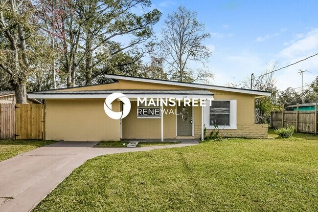 property at 1115 Mantes Ave